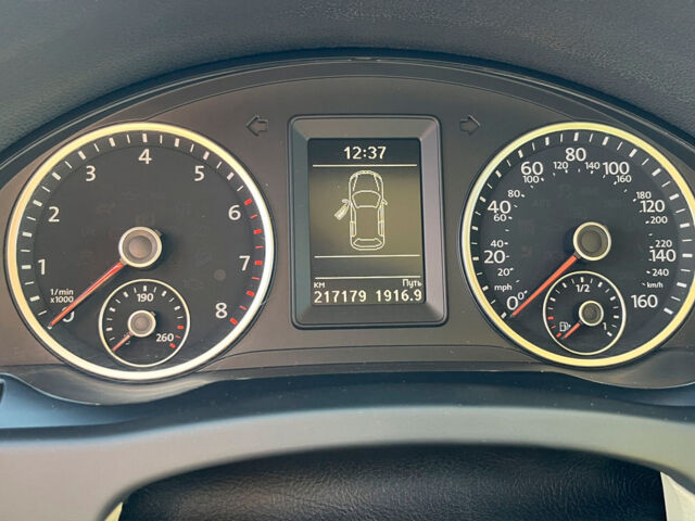 Білий Фольксваген Тігуан, об'ємом двигуна 2 л та пробігом 217 тис. км за 11500 $, фото 11 на Automoto.ua