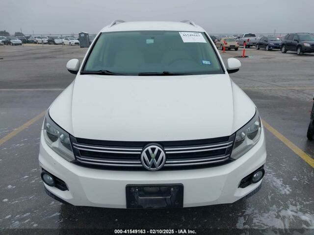 Белый Фольксваген Тигуан, объемом двигателя 2 л и пробегом 115 тыс. км за 9500 $, фото 1 на Automoto.ua