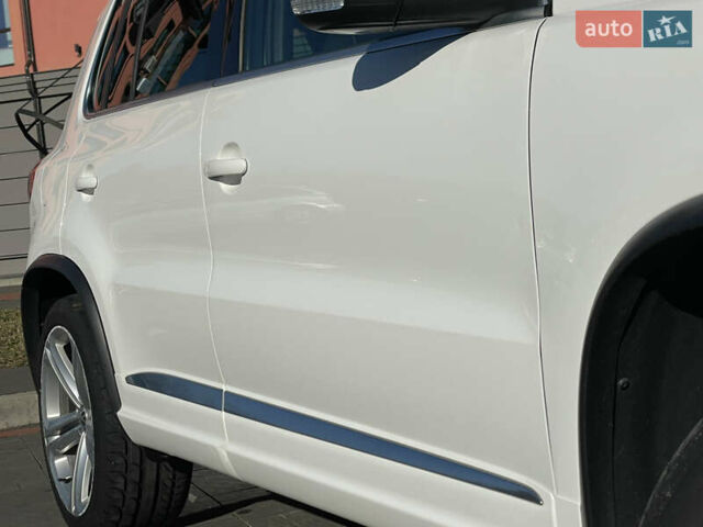 Белый Фольксваген Тигуан, объемом двигателя 1.98 л и пробегом 222 тыс. км за 12799 $, фото 24 на Automoto.ua