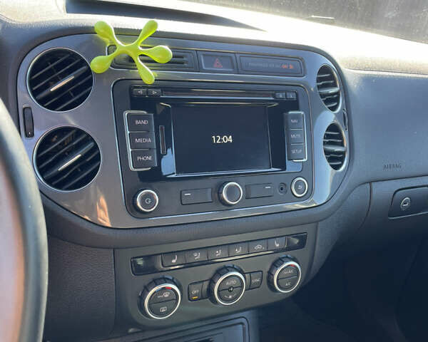 Белый Фольксваген Тигуан, объемом двигателя 1.98 л и пробегом 222 тыс. км за 12799 $, фото 53 на Automoto.ua