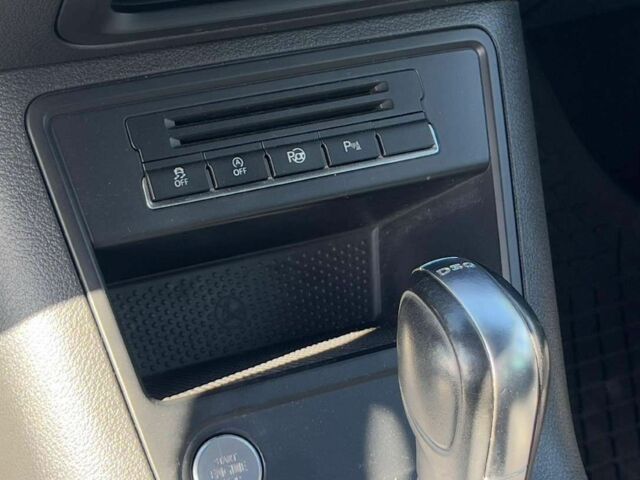 Белый Фольксваген Тигуан, объемом двигателя 2 л и пробегом 121 тыс. км за 8800 $, фото 14 на Automoto.ua