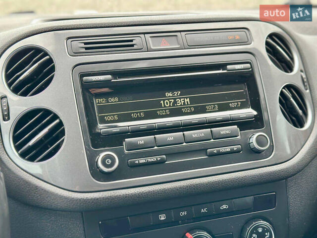 Белый Фольксваген Тигуан, объемом двигателя 1.98 л и пробегом 160 тыс. км за 11000 $, фото 11 на Automoto.ua