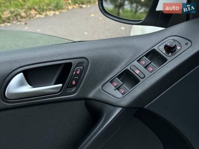 Белый Фольксваген Тигуан, объемом двигателя 1.98 л и пробегом 190 тыс. км за 10900 $, фото 12 на Automoto.ua