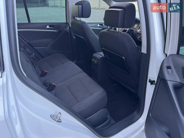 Белый Фольксваген Тигуан, объемом двигателя 1.97 л и пробегом 245 тыс. км за 12999 $, фото 35 на Automoto.ua