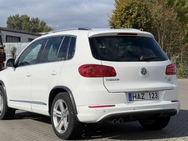 Белый Фольксваген Тигуан, объемом двигателя 2 л и пробегом 121 тыс. км за 8800 $, фото 6 на Automoto.ua