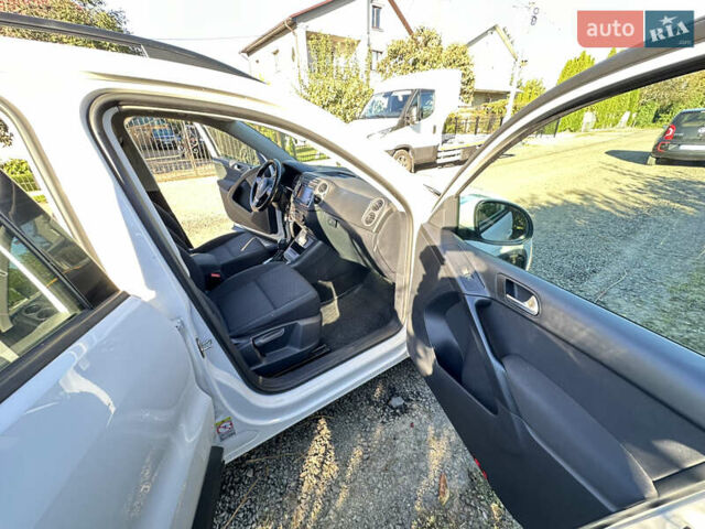 Белый Фольксваген Тигуан, объемом двигателя 1.99 л и пробегом 238 тыс. км за 15600 $, фото 7 на Automoto.ua