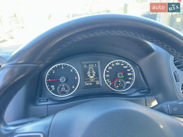 Белый Фольксваген Тигуан, объемом двигателя 1.99 л и пробегом 238 тыс. км за 15600 $, фото 13 на Automoto.ua