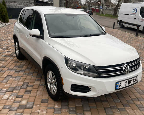Белый Фольксваген Тигуан, объемом двигателя 1.98 л и пробегом 198 тыс. км за 10800 $, фото 1 на Automoto.ua