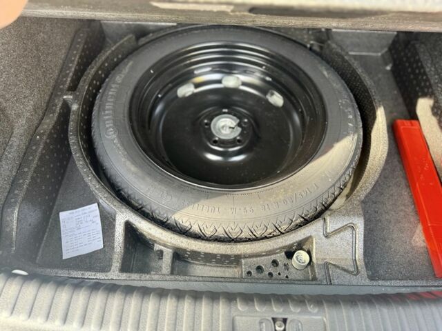 Белый Фольксваген Тигуан, объемом двигателя 2 л и пробегом 35 тыс. км за 21500 $, фото 16 на Automoto.ua