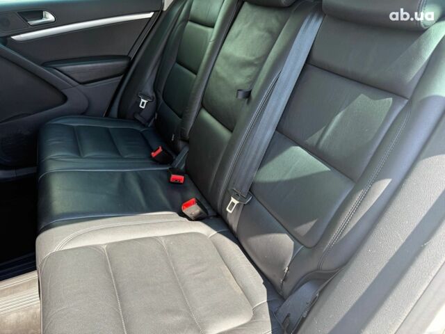 Білий Фольксваген Тігуан, об'ємом двигуна 2 л та пробігом 250 тис. км за 16490 $, фото 11 на Automoto.ua