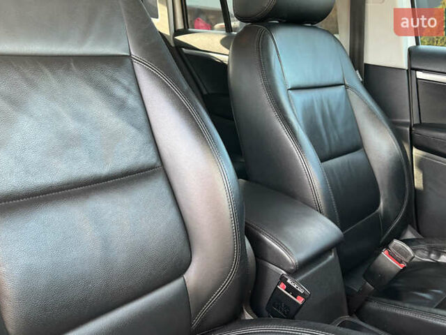 Білий Фольксваген Тігуан, об'ємом двигуна 1.39 л та пробігом 270 тис. км за 13999 $, фото 25 на Automoto.ua