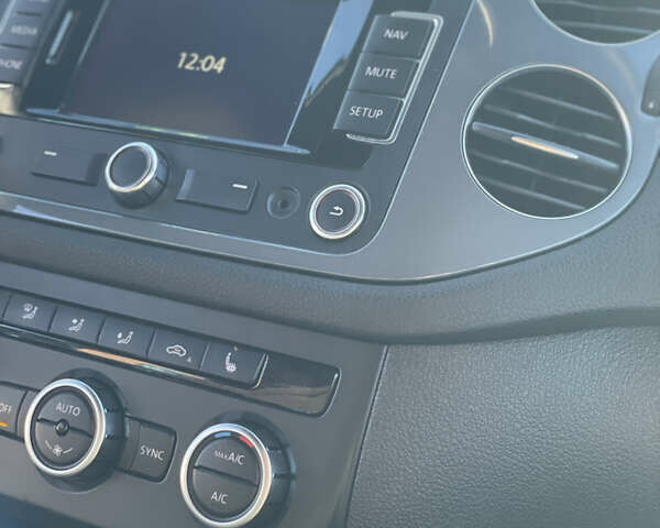 Белый Фольксваген Тигуан, объемом двигателя 1.98 л и пробегом 222 тыс. км за 12799 $, фото 52 на Automoto.ua