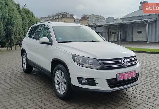 Белый Фольксваген Тигуан, объемом двигателя 2 л и пробегом 95 тыс. км за 17900 $, фото 4 на Automoto.ua