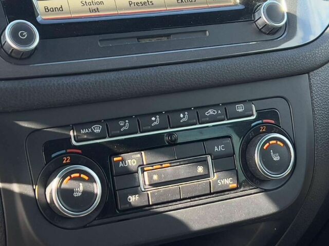 Белый Фольксваген Тигуан, объемом двигателя 2 л и пробегом 121 тыс. км за 8800 $, фото 15 на Automoto.ua