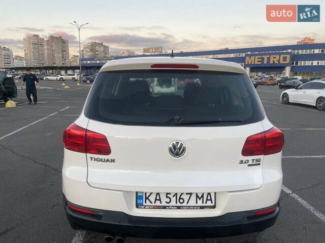 Белый Фольксваген Тигуан, объемом двигателя 1.98 л и пробегом 208 тыс. км за 10800 $, фото 6 на Automoto.ua