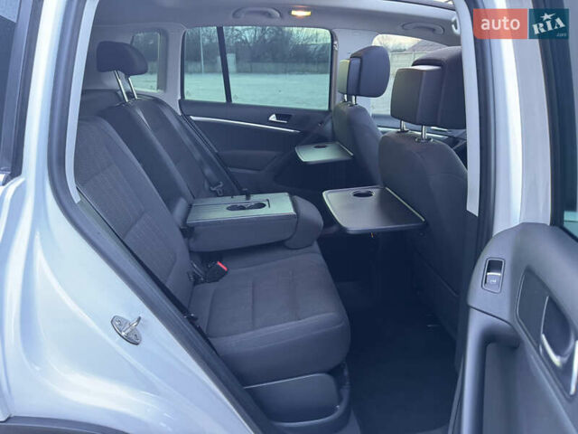 Белый Фольксваген Тигуан, объемом двигателя 1.97 л и пробегом 245 тыс. км за 12999 $, фото 37 на Automoto.ua