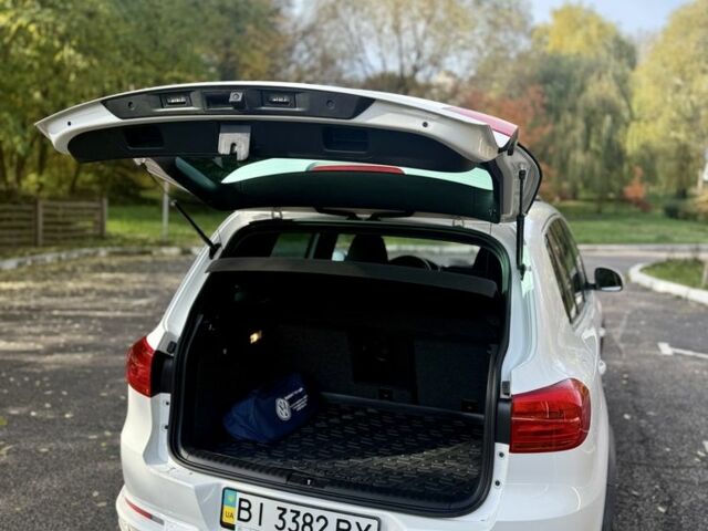 Белый Фольксваген Тигуан, объемом двигателя 2 л и пробегом 35 тыс. км за 21500 $, фото 15 на Automoto.ua