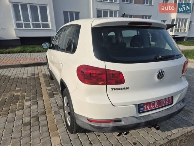Белый Фольксваген Тигуан, объемом двигателя 1.97 л и пробегом 156 тыс. км за 9900 $, фото 9 на Automoto.ua