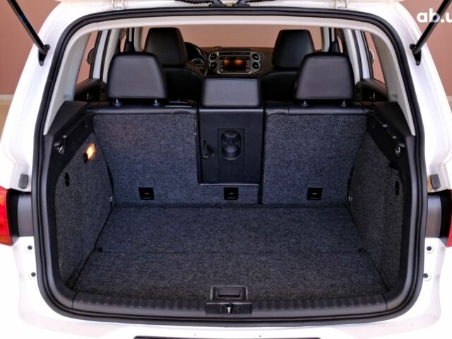 Білий Фольксваген Тігуан, об'ємом двигуна 2 л та пробігом 146 тис. км за 12900 $, фото 8 на Automoto.ua