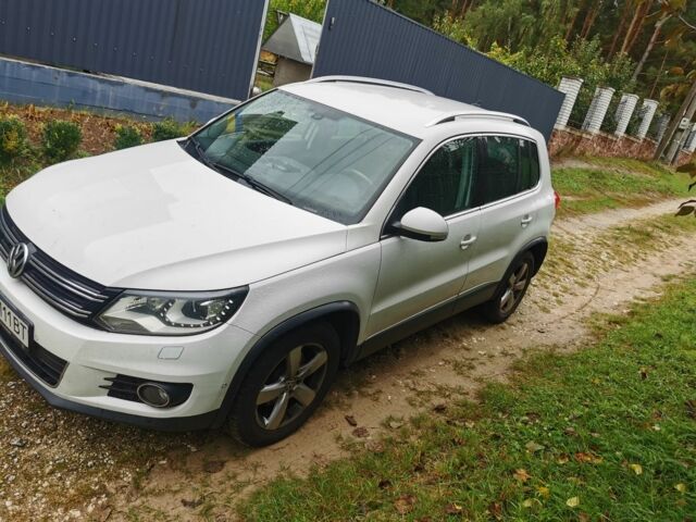 Белый Фольксваген Тигуан, объемом двигателя 2 л и пробегом 219 тыс. км за 14900 $, фото 3 на Automoto.ua