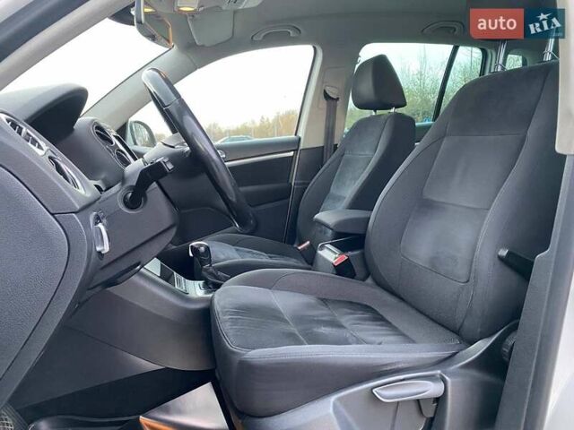 Белый Фольксваген Тигуан, объемом двигателя 2 л и пробегом 216 тыс. км за 14490 $, фото 8 на Automoto.ua