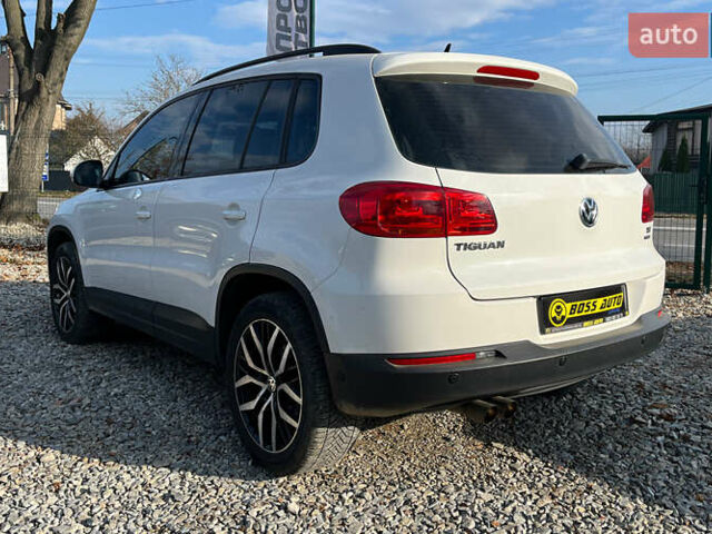 Білий Фольксваген Тігуан, об'ємом двигуна 1.39 л та пробігом 270 тис. км за 13999 $, фото 5 на Automoto.ua