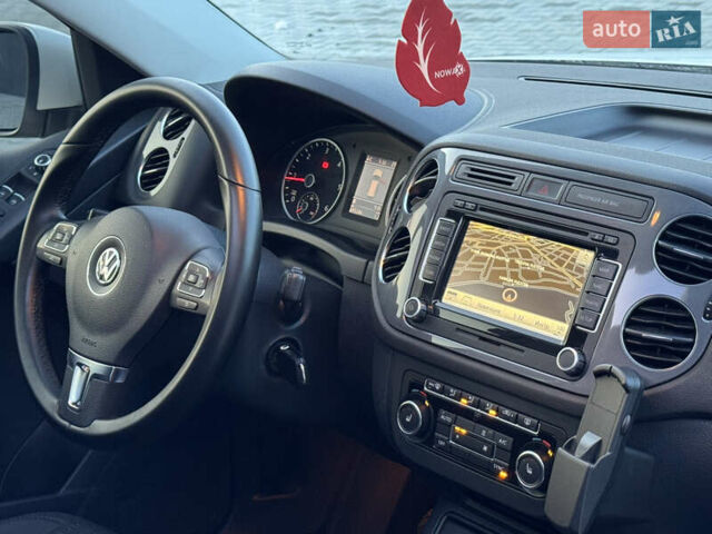 Белый Фольксваген Тигуан, объемом двигателя 1.97 л и пробегом 245 тыс. км за 12999 $, фото 48 на Automoto.ua