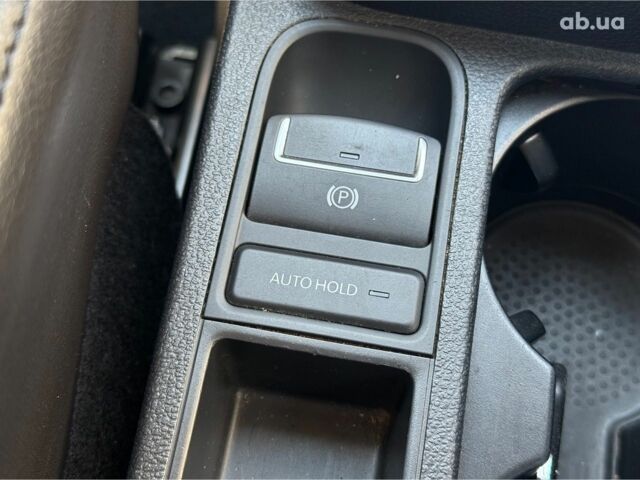 Білий Фольксваген Тігуан, об'ємом двигуна 2 л та пробігом 250 тис. км за 16490 $, фото 25 на Automoto.ua