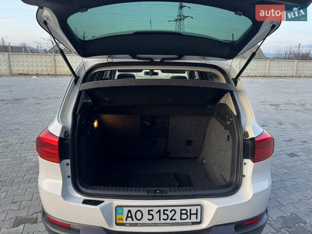 Белый Фольксваген Тигуан, объемом двигателя 1.97 л и пробегом 245 тыс. км за 12999 $, фото 32 на Automoto.ua