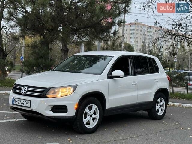Белый Фольксваген Тигуан, объемом двигателя 1.98 л и пробегом 190 тыс. км за 10900 $, фото 5 на Automoto.ua