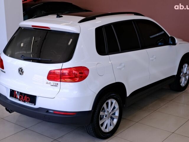 Білий Фольксваген Тігуан, об'ємом двигуна 2 л та пробігом 146 тис. км за 12900 $, фото 4 на Automoto.ua