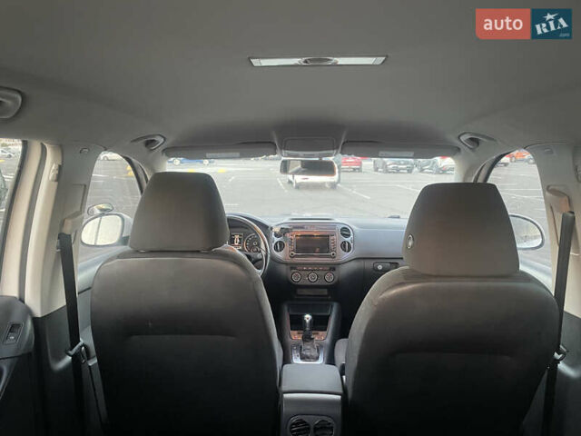 Белый Фольксваген Тигуан, объемом двигателя 1.98 л и пробегом 208 тыс. км за 10800 $, фото 12 на Automoto.ua