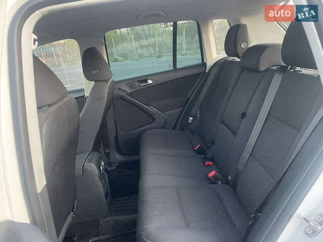 Белый Фольксваген Тигуан, объемом двигателя 1.98 л и пробегом 208 тыс. км за 10800 $, фото 13 на Automoto.ua