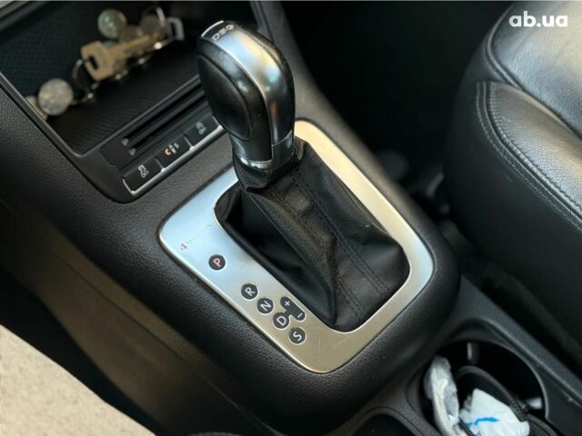 Білий Фольксваген Тігуан, об'ємом двигуна 2 л та пробігом 250 тис. км за 16490 $, фото 26 на Automoto.ua