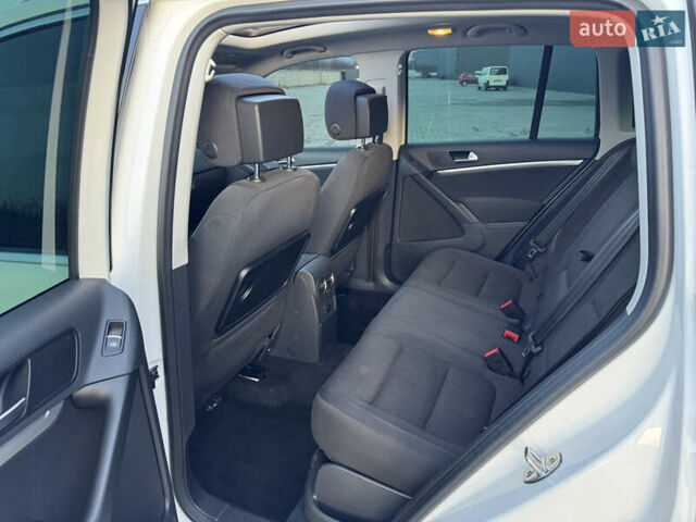 Белый Фольксваген Тигуан, объемом двигателя 1.97 л и пробегом 245 тыс. км за 12999 $, фото 30 на Automoto.ua