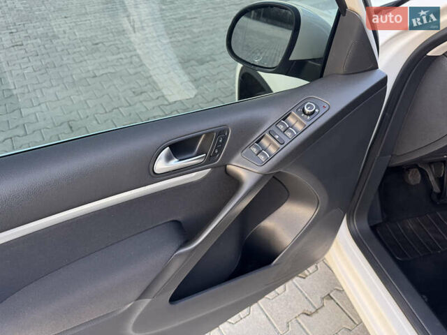 Белый Фольксваген Тигуан, объемом двигателя 1.97 л и пробегом 245 тыс. км за 12999 $, фото 15 на Automoto.ua