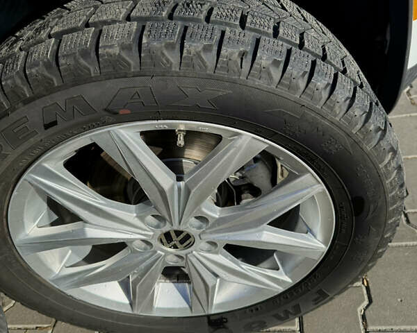 Белый Фольксваген Тигуан, объемом двигателя 1.98 л и пробегом 252 тыс. км за 14300 $, фото 12 на Automoto.ua