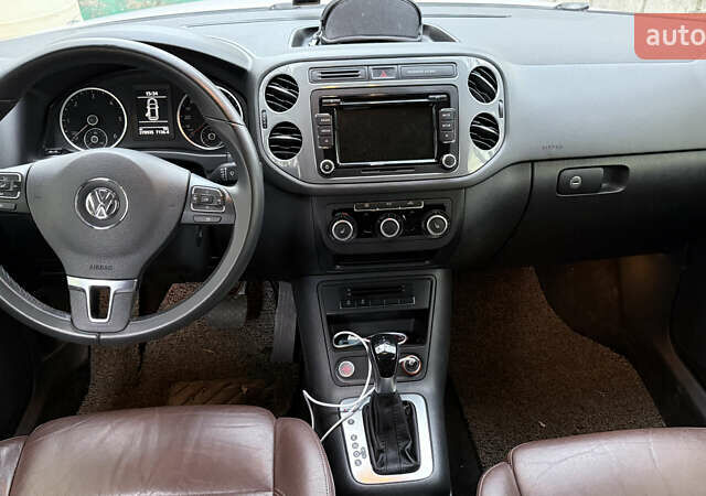 Белый Фольксваген Тигуан, объемом двигателя 1.97 л и пробегом 278 тыс. км за 15700 $, фото 20 на Automoto.ua