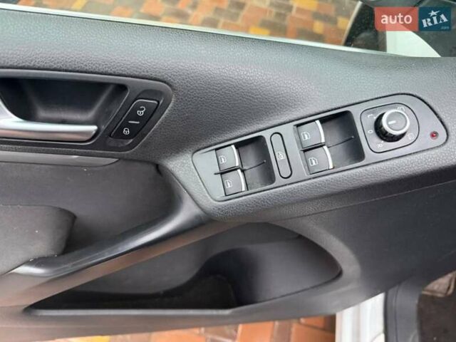 Белый Фольксваген Тигуан, объемом двигателя 1.97 л и пробегом 199 тыс. км за 15700 $, фото 12 на Automoto.ua