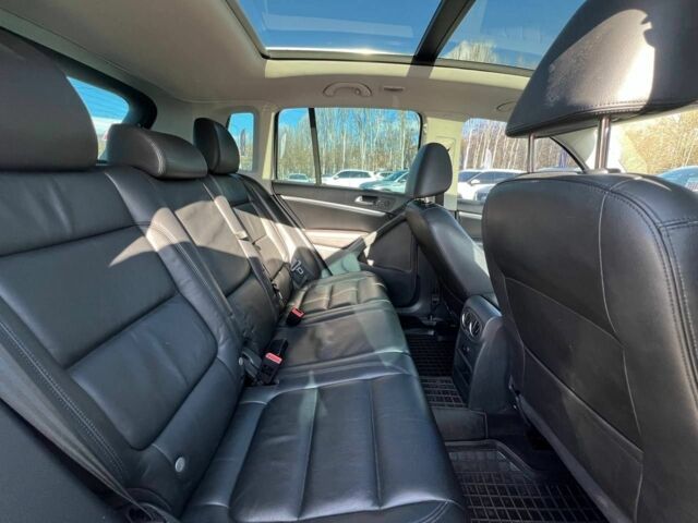 Белый Фольксваген Тигуан, объемом двигателя 2 л и пробегом 162 тыс. км за 12999 $, фото 17 на Automoto.ua