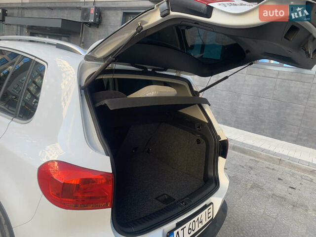 Білий Фольксваген Тігуан, об'ємом двигуна 1.98 л та пробігом 267 тис. км за 12400 $, фото 15 на Automoto.ua