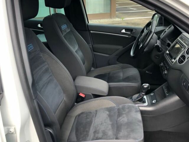 Білий Фольксваген Тігуан, об'ємом двигуна 2 л та пробігом 142 тис. км за 9200 $, фото 19 на Automoto.ua