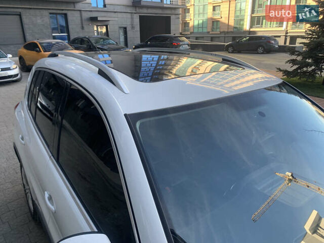 Білий Фольксваген Тігуан, об'ємом двигуна 1.98 л та пробігом 267 тис. км за 12400 $, фото 4 на Automoto.ua