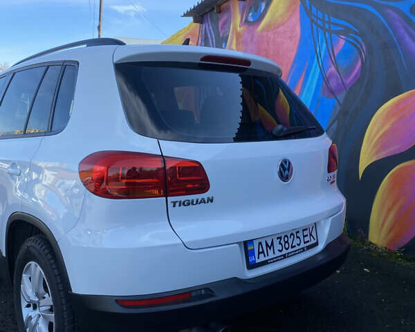 Белый Фольксваген Тигуан, объемом двигателя 1.98 л и пробегом 84 тыс. км за 12700 $, фото 3 на Automoto.ua