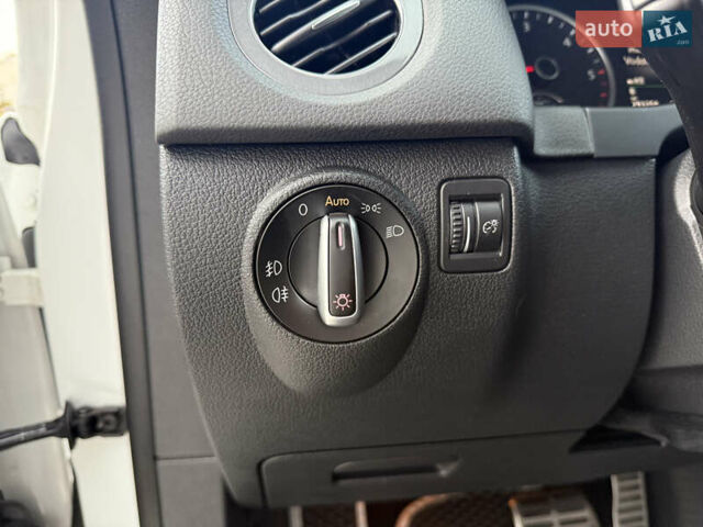 Білий Фольксваген Тігуан, об'ємом двигуна 1.97 л та пробігом 292 тис. км за 16900 $, фото 21 на Automoto.ua