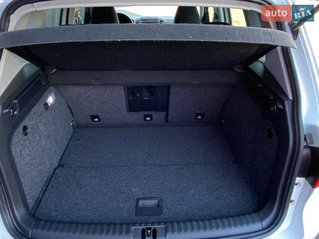 Белый Фольксваген Тигуан, объемом двигателя 1.98 л и пробегом 84 тыс. км за 12700 $, фото 9 на Automoto.ua