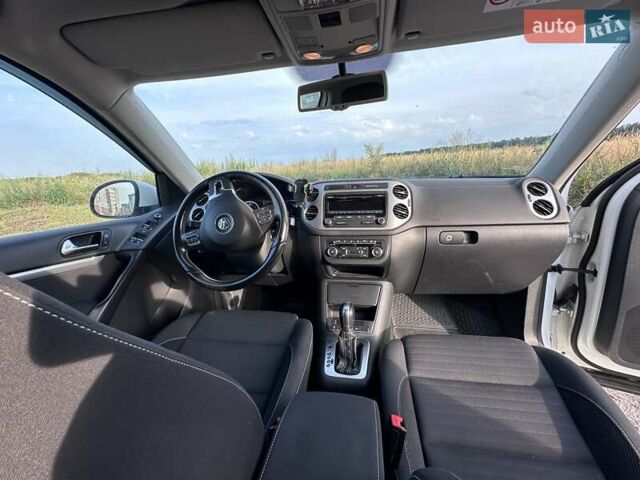 Білий Фольксваген Тігуан, об'ємом двигуна 1.97 л та пробігом 287 тис. км за 15800 $, фото 10 на Automoto.ua