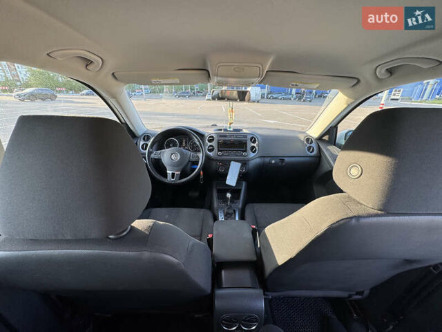 Белый Фольксваген Тигуан, объемом двигателя 1.98 л и пробегом 162 тыс. км за 12300 $, фото 6 на Automoto.ua