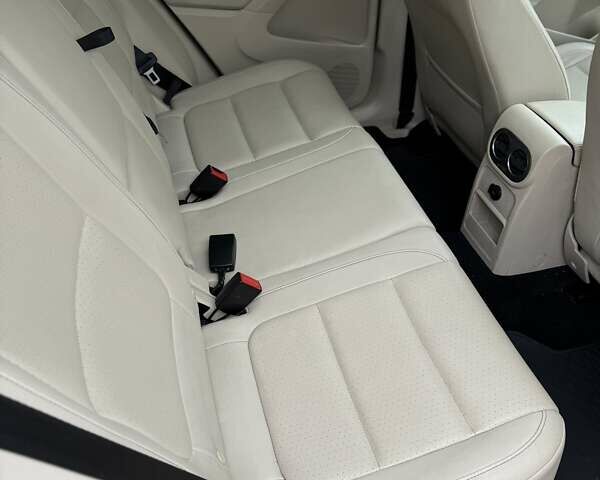 Белый Фольксваген Тигуан, объемом двигателя 1.98 л и пробегом 122 тыс. км за 12300 $, фото 14 на Automoto.ua