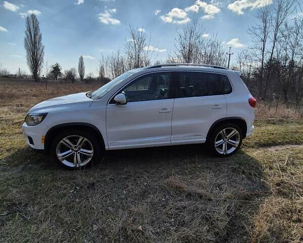 Білий Фольксваген Тігуан, об'ємом двигуна 1.98 л та пробігом 196 тис. км за 12900 $, фото 1 на Automoto.ua